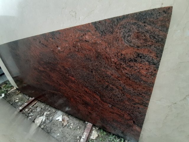 Granit Rosu Multicolor